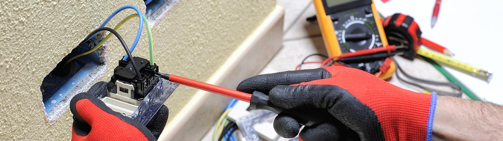Electrical Diagnosis Performed on Residential Outlet